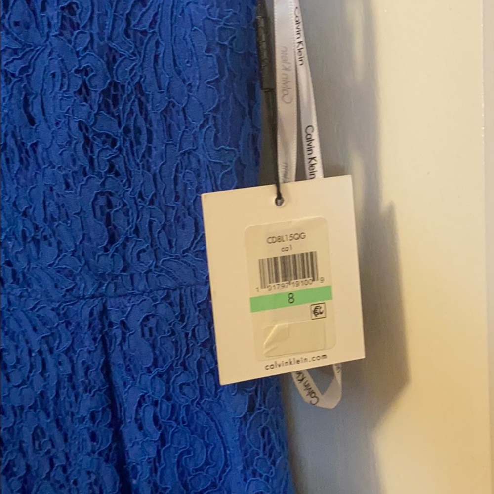 Calvin Klein - Picture 2 of 3